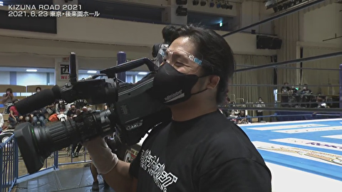 【新日本プロレス】高橋ヒロム、今度はカメラマンに扮して潜入！ 【6.23後楽園】