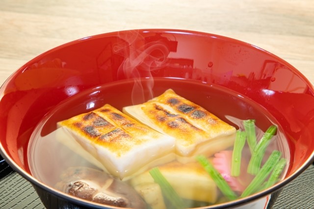 【画像】日本の「お雑煮」、種類ありすぎて同じ料理とは思えない
