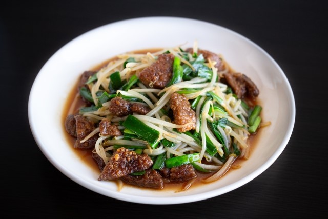 「ニラレバorレバニラ」中国ではどっちで呼ぶ？　実は“似て非なる”「中華料理」と「中国料理」の世界