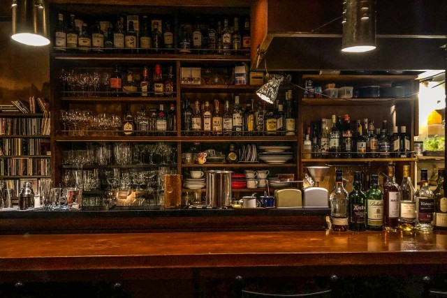 ウイスキー1000円台 ← まずい　3000円台 ← 美味い