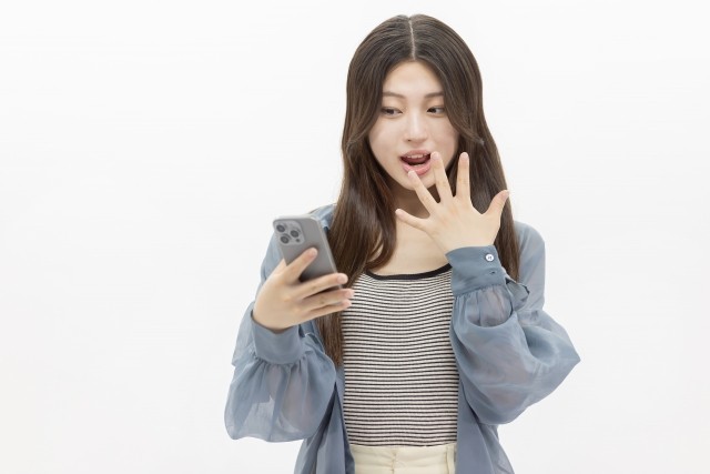 【悲報】ふわちゃん、19歳のプロレスラーに虐められる！！