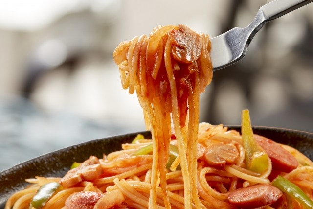 ナポリタンをおかずに白飯食べられる？